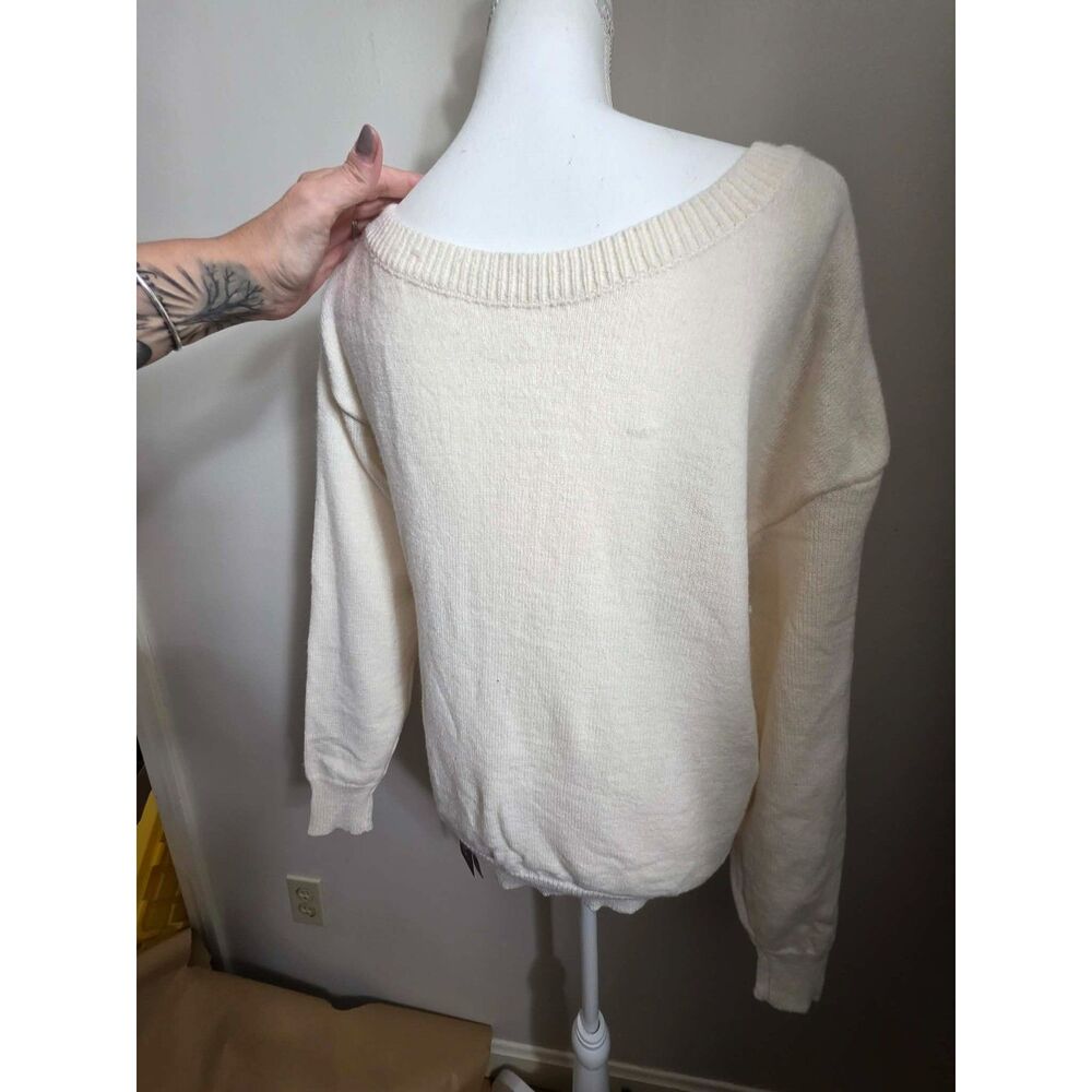 Back Kitty Sweater - Picture 4 of 4